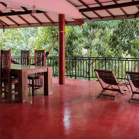 Julia Safari Inn Тисамахарама Екстериор снимка