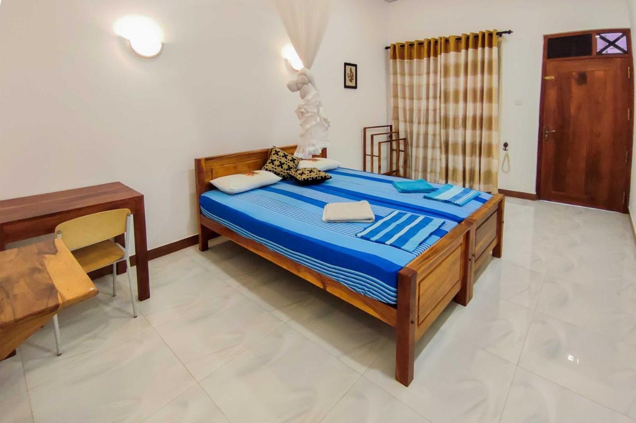 Julia Safari Inn Тисамахарама Екстериор снимка