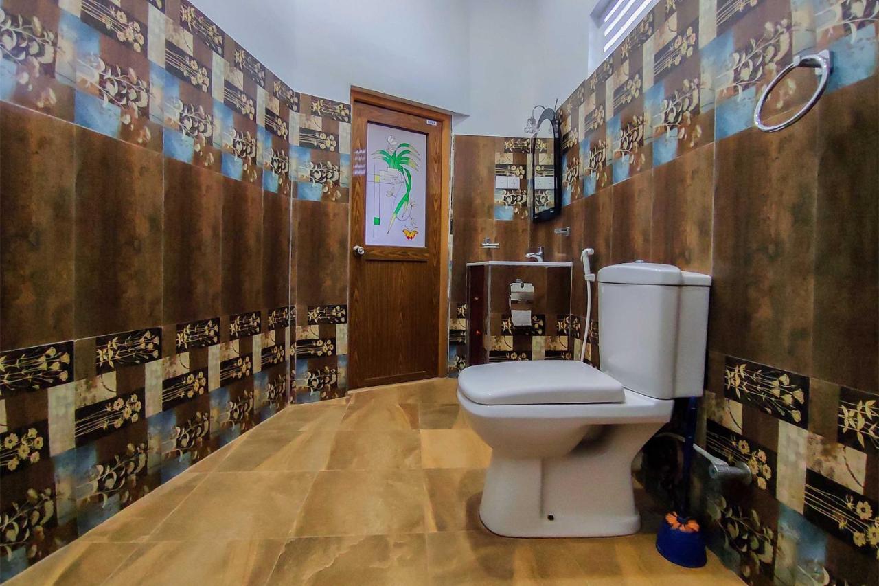 Julia Safari Inn Тисамахарама Екстериор снимка