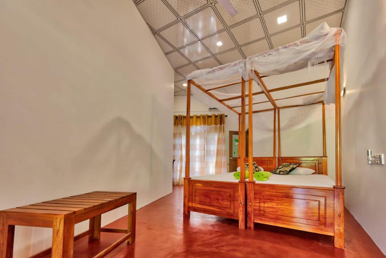 Julia Safari Inn Тисамахарама Екстериор снимка