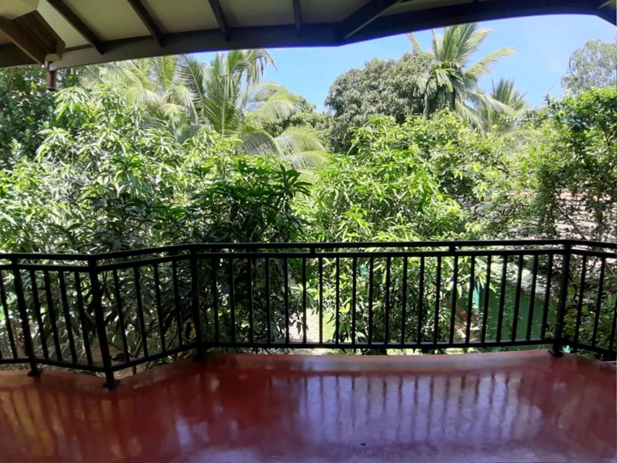 Julia Safari Inn Тисамахарама Екстериор снимка