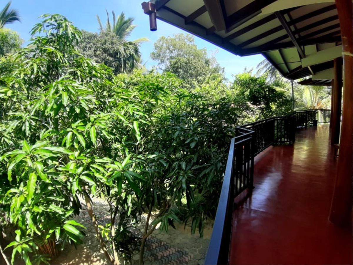Julia Safari Inn Тисамахарама Екстериор снимка
